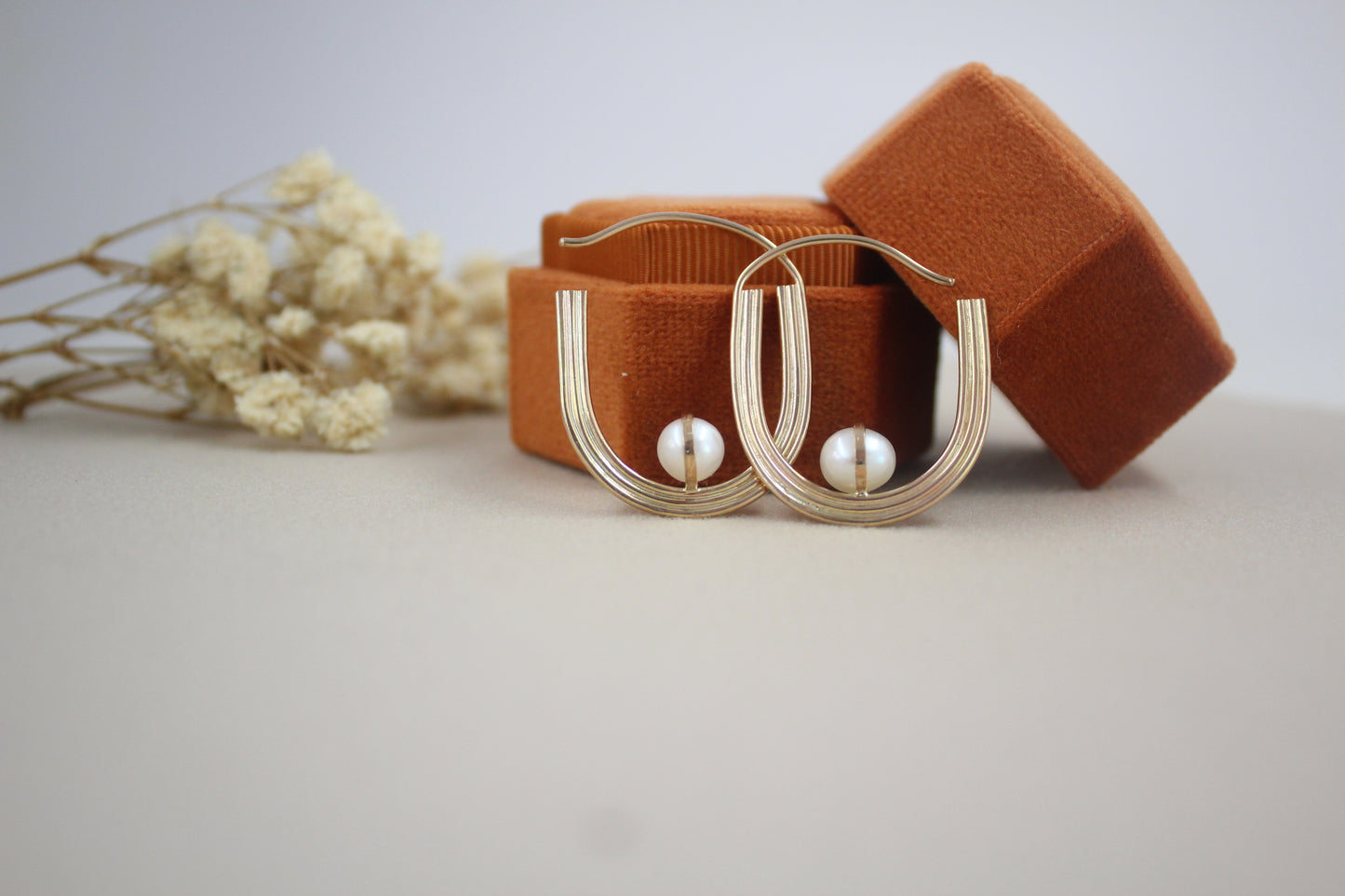 Large “Iris” Pearl Arch Hoops