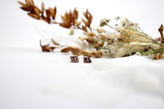 "Iris" Geometric Mis-Match Spinel Studs